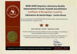 Lire la suite à propos de l’article Le laboratoire de Bactériologie du Centre MURAZ accrédité par l’ASLM a reçu 2 étoiles